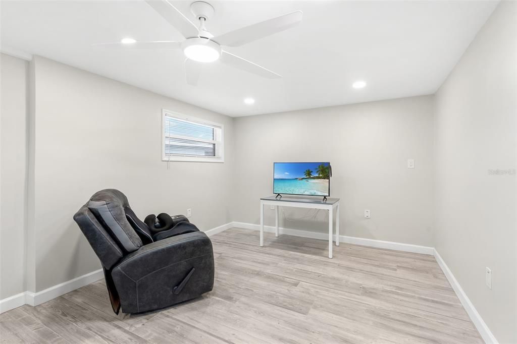 待售: $389,000 (3 贝兹, 2 浴室, 1292 平方英尺)