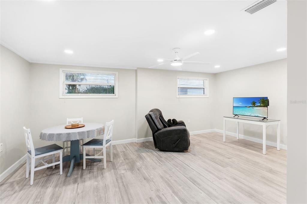 待售: $389,000 (3 贝兹, 2 浴室, 1292 平方英尺)