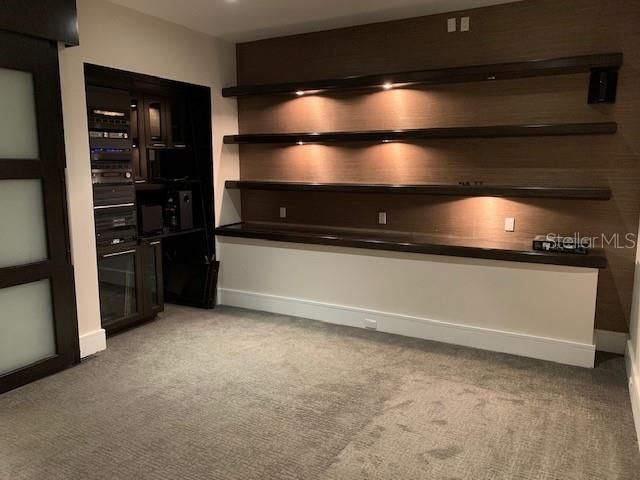 出租: $6,895 (4 贝兹, 3 浴室, 3714 平方英尺)