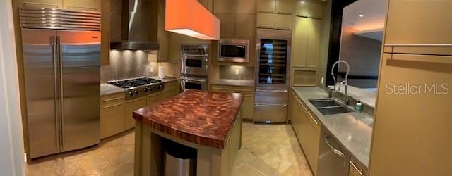 出租: $6,895 (4 贝兹, 3 浴室, 3714 平方英尺)