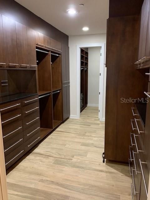 出租: $6,895 (4 贝兹, 3 浴室, 3714 平方英尺)