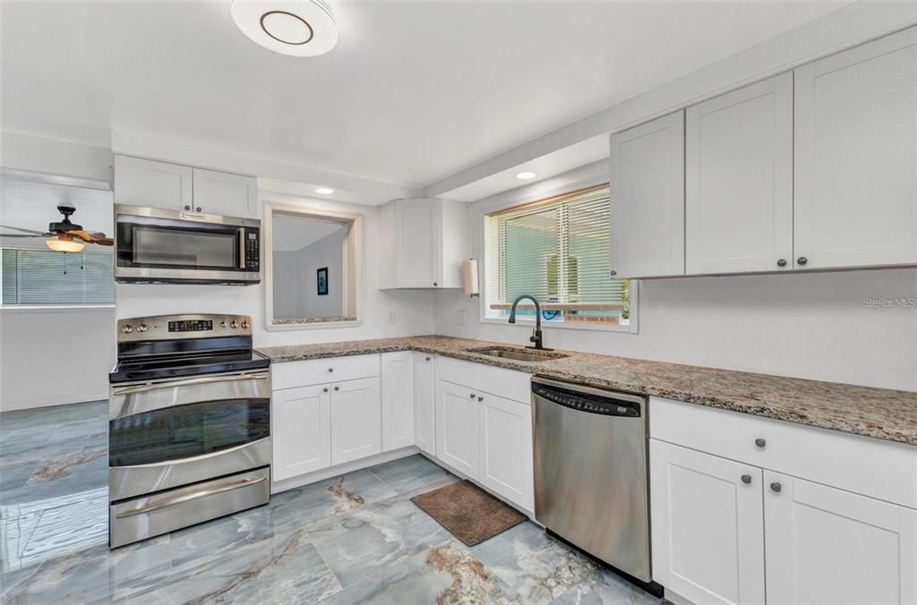 En Venta: $299,000 (3 camas, 2 baños, 1200 Pies cuadrados)