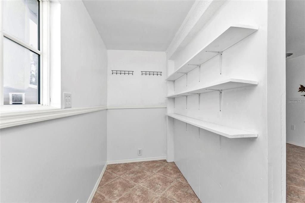 En Venta: $299,000 (3 camas, 2 baños, 1200 Pies cuadrados)