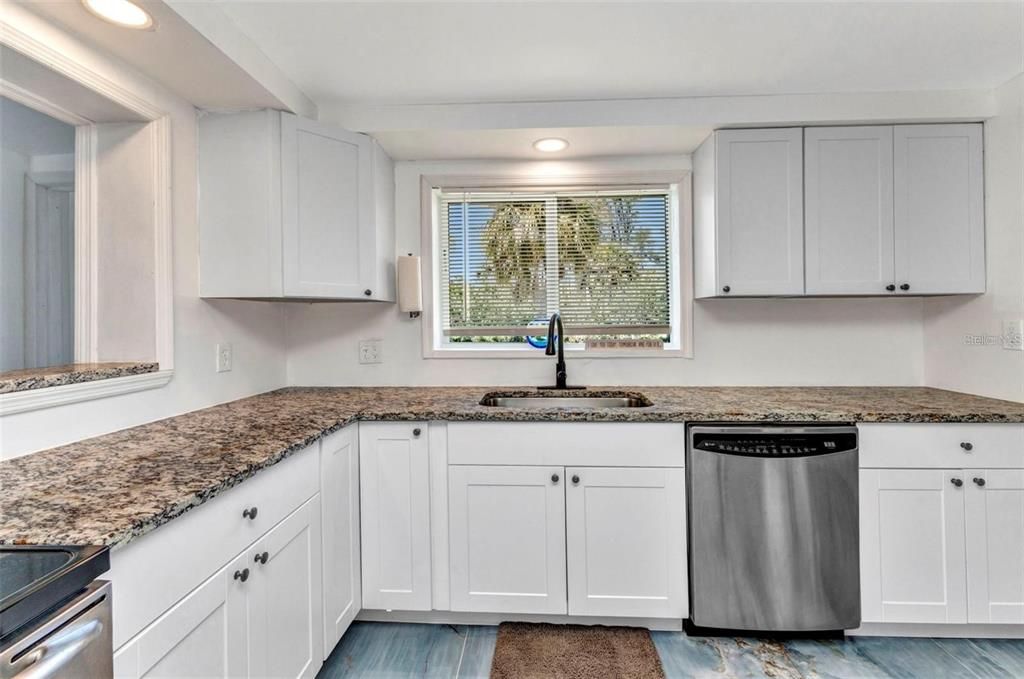 En Venta: $299,000 (3 camas, 2 baños, 1200 Pies cuadrados)