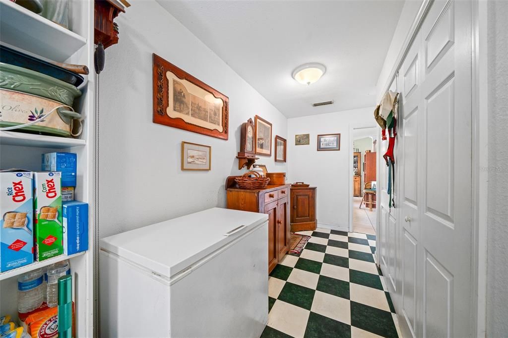 For Sale: $499,900 (4 beds, 3 baths, 2942 Square Feet)