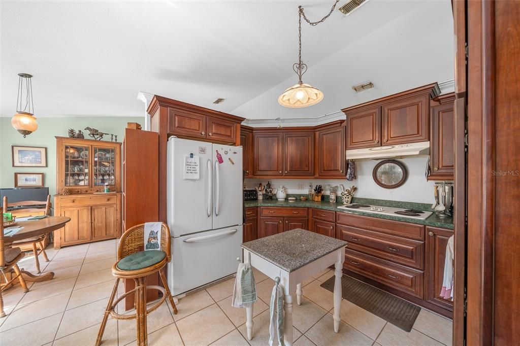 For Sale: $499,900 (4 beds, 3 baths, 2942 Square Feet)