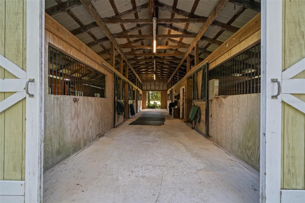 For Sale: $499,900 (4 beds, 3 baths, 2942 Square Feet)