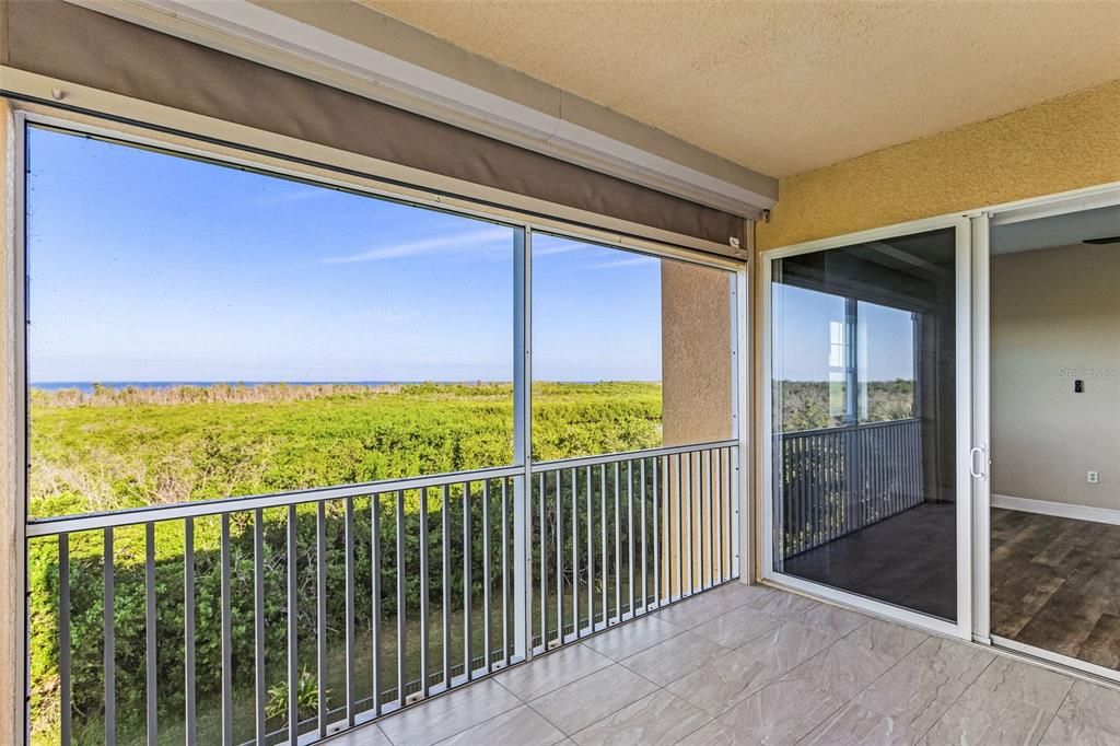 For Sale: $399,000 (3 beds, 3 baths, 2015 Square Feet)