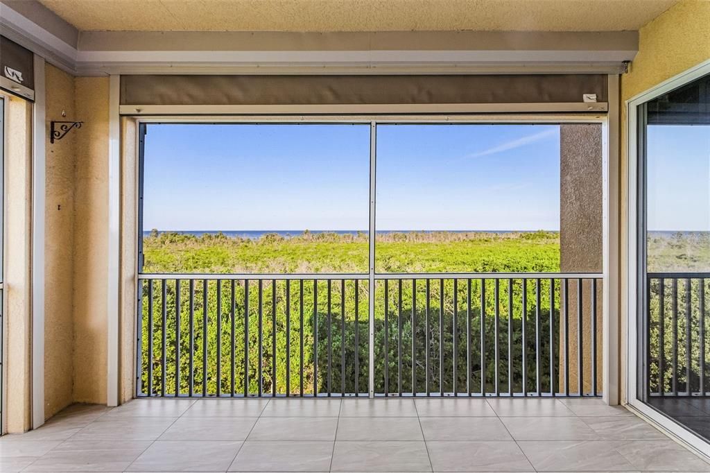 For Sale: $399,000 (3 beds, 3 baths, 2015 Square Feet)