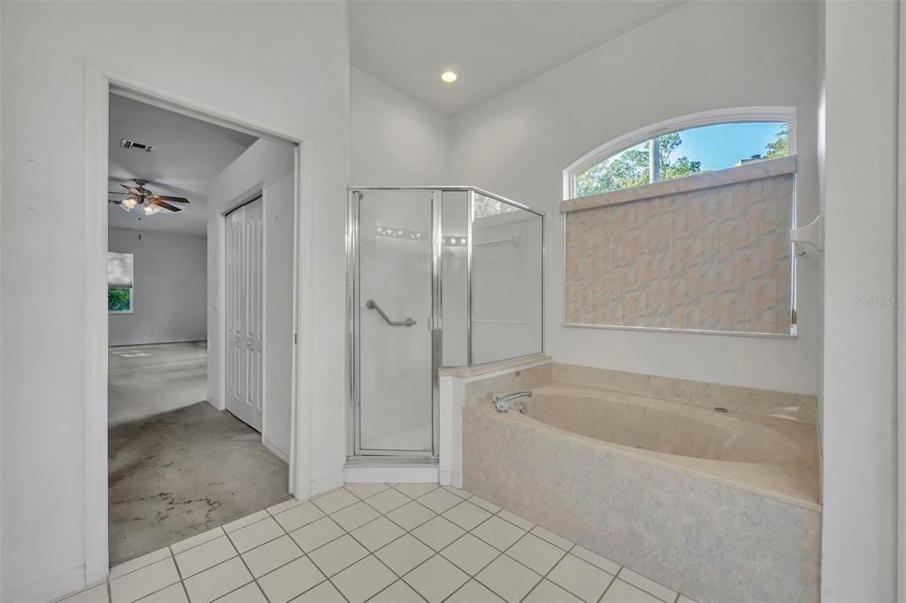 Active With Contract: $590,000 (5 beds, 3 baths, 2815 Square Feet)