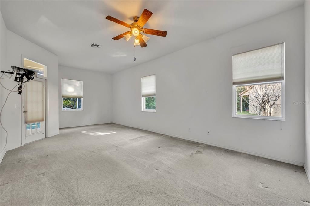 Active With Contract: $590,000 (5 beds, 3 baths, 2815 Square Feet)