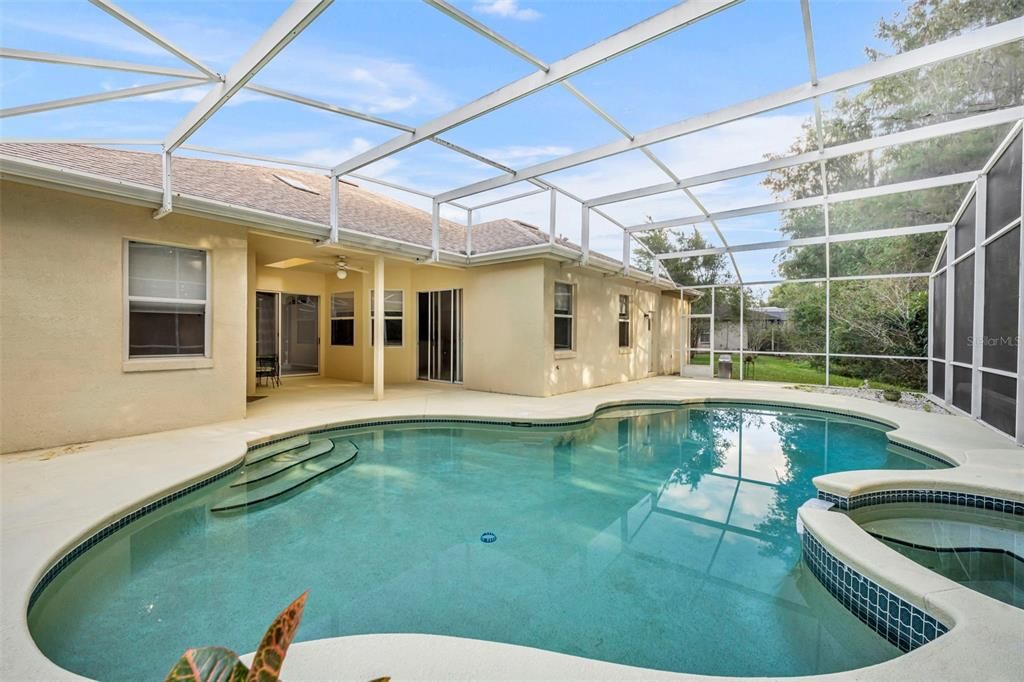 Active With Contract: $590,000 (5 beds, 3 baths, 2815 Square Feet)