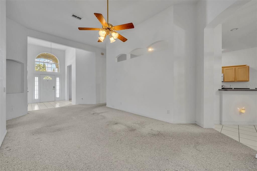 Active With Contract: $590,000 (5 beds, 3 baths, 2815 Square Feet)