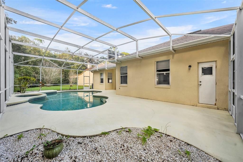 Active With Contract: $590,000 (5 beds, 3 baths, 2815 Square Feet)