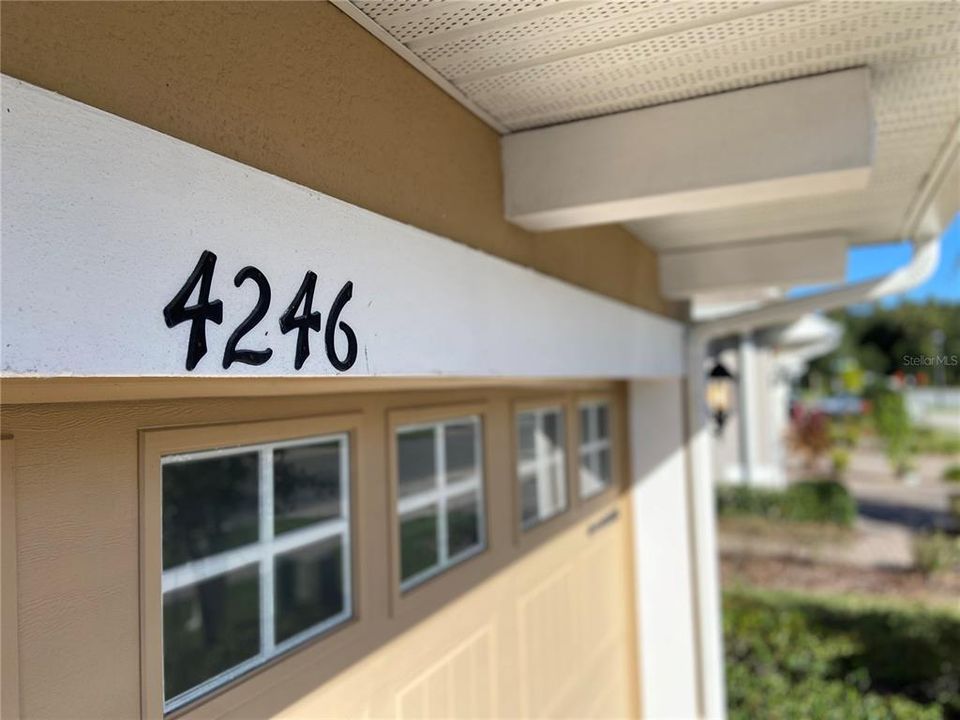 For Rent: $2,445 (3 beds, 2 baths, 1703 Square Feet)