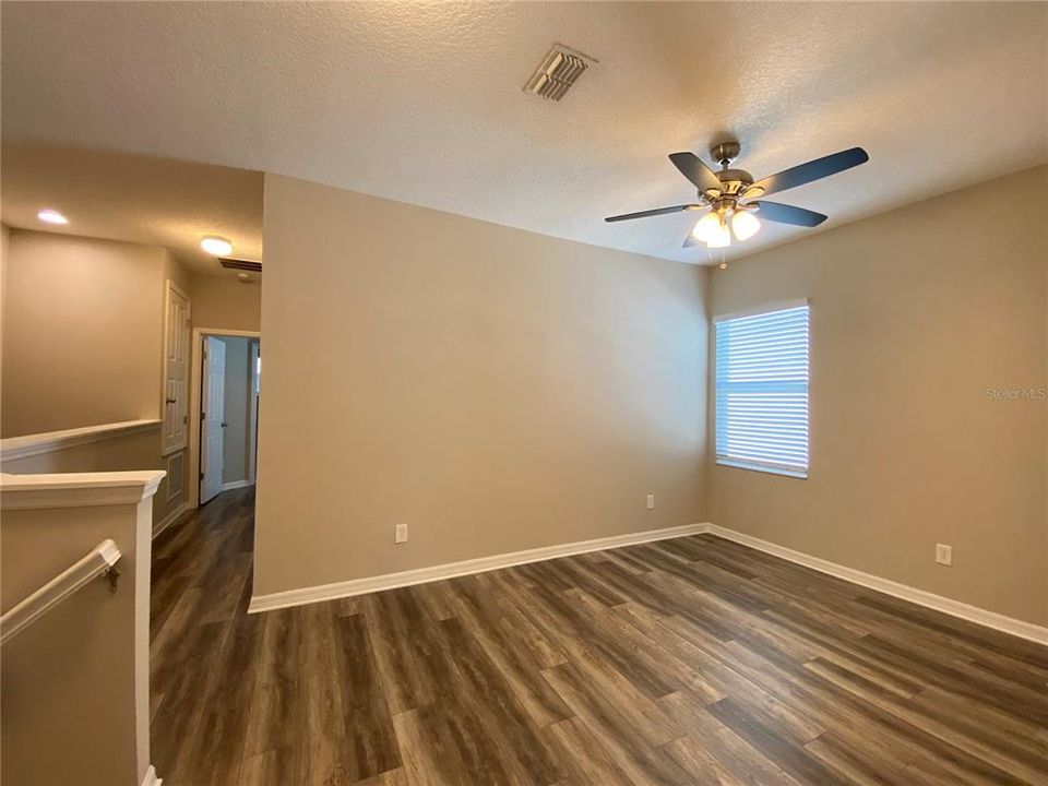 For Rent: $2,445 (3 beds, 2 baths, 1703 Square Feet)