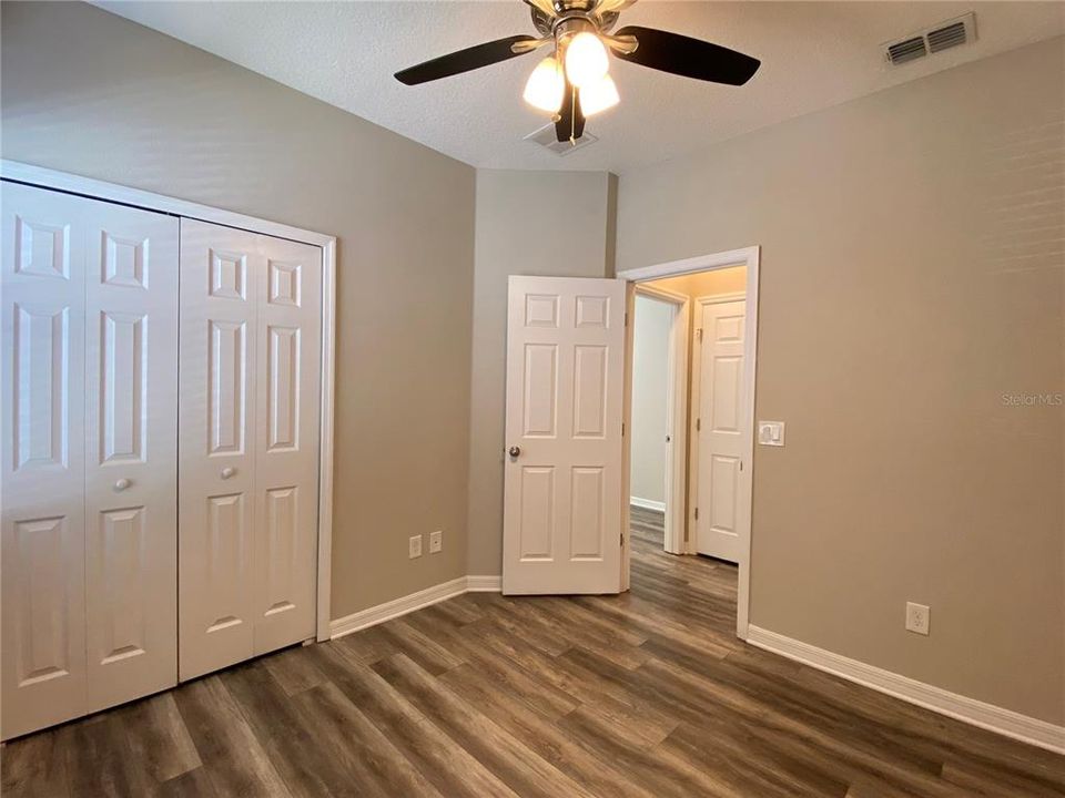 For Rent: $2,445 (3 beds, 2 baths, 1703 Square Feet)