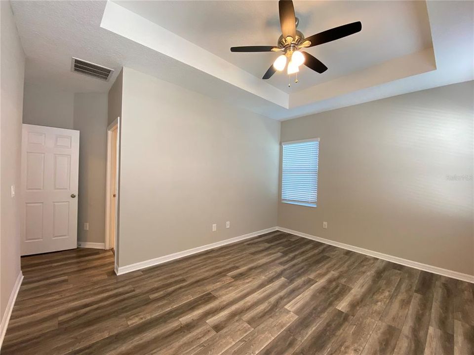 For Rent: $2,445 (3 beds, 2 baths, 1703 Square Feet)