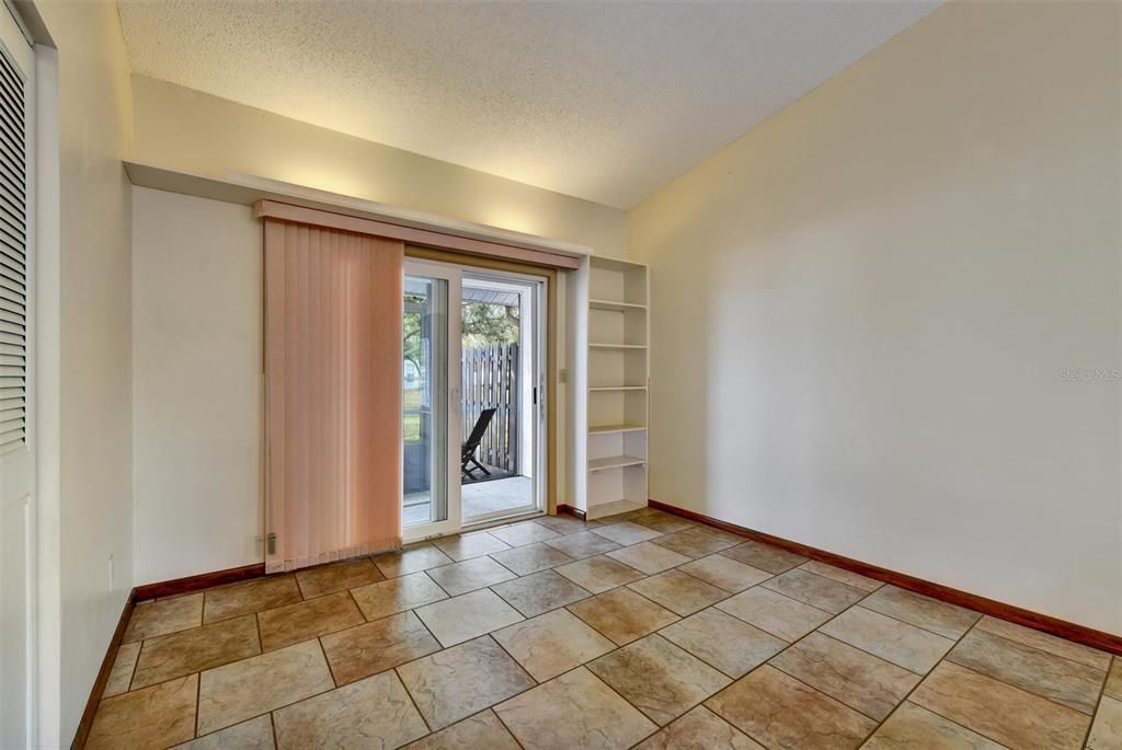 待售: $289,900 (2 贝兹, 2 浴室, 1109 平方英尺)