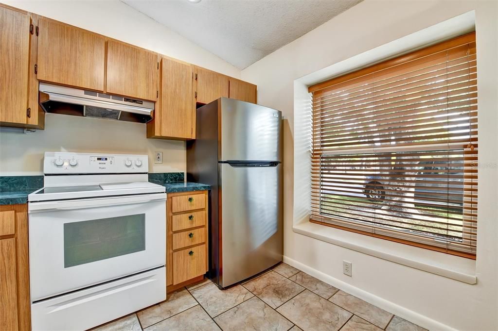 待售: $289,900 (2 贝兹, 2 浴室, 1109 平方英尺)