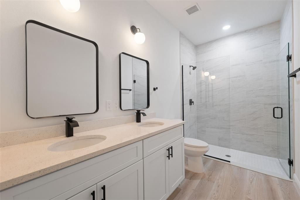 待售: $329,000 (4 贝兹, 2 浴室, 1751 平方英尺)