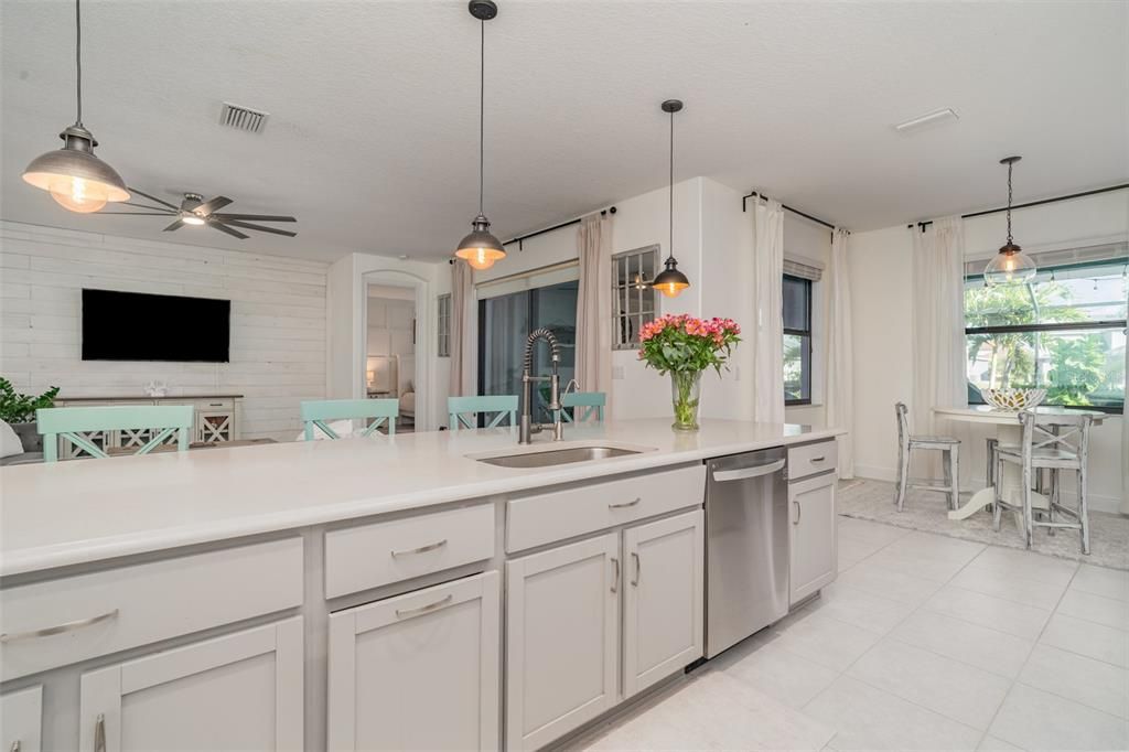 Active With Contract: $3,750 (4 beds, 4 baths, 2693 Square Feet)