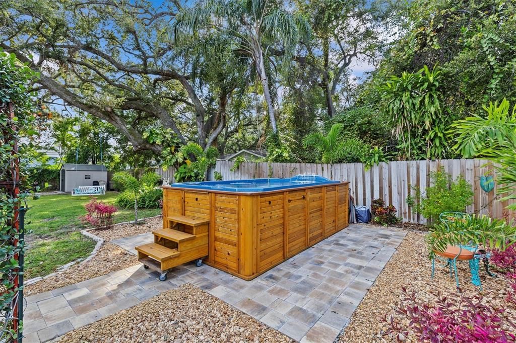 Active With Contract: $1,250,000 (4 beds, 2 baths, 2850 Square Feet)