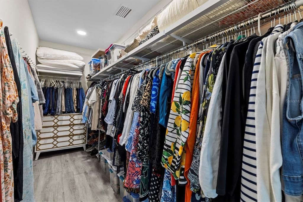 Active With Contract: $1,250,000 (4 beds, 2 baths, 2850 Square Feet)