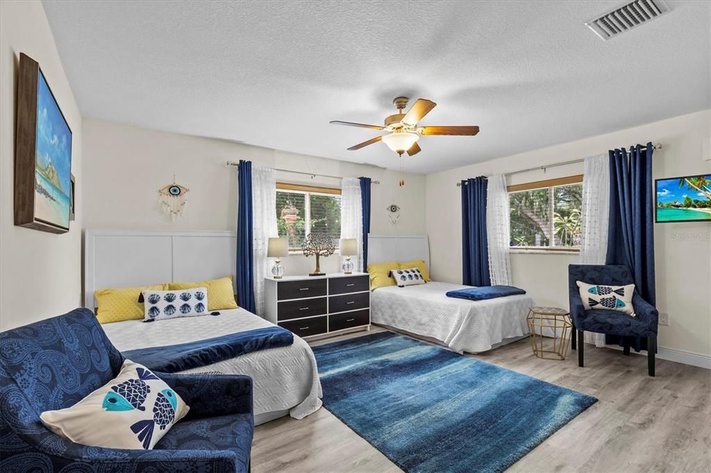 Active With Contract: $1,250,000 (4 beds, 2 baths, 2850 Square Feet)