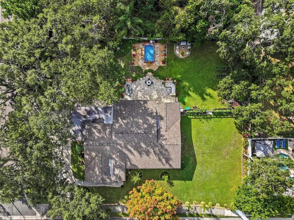 Active With Contract: $1,250,000 (4 beds, 2 baths, 2850 Square Feet)