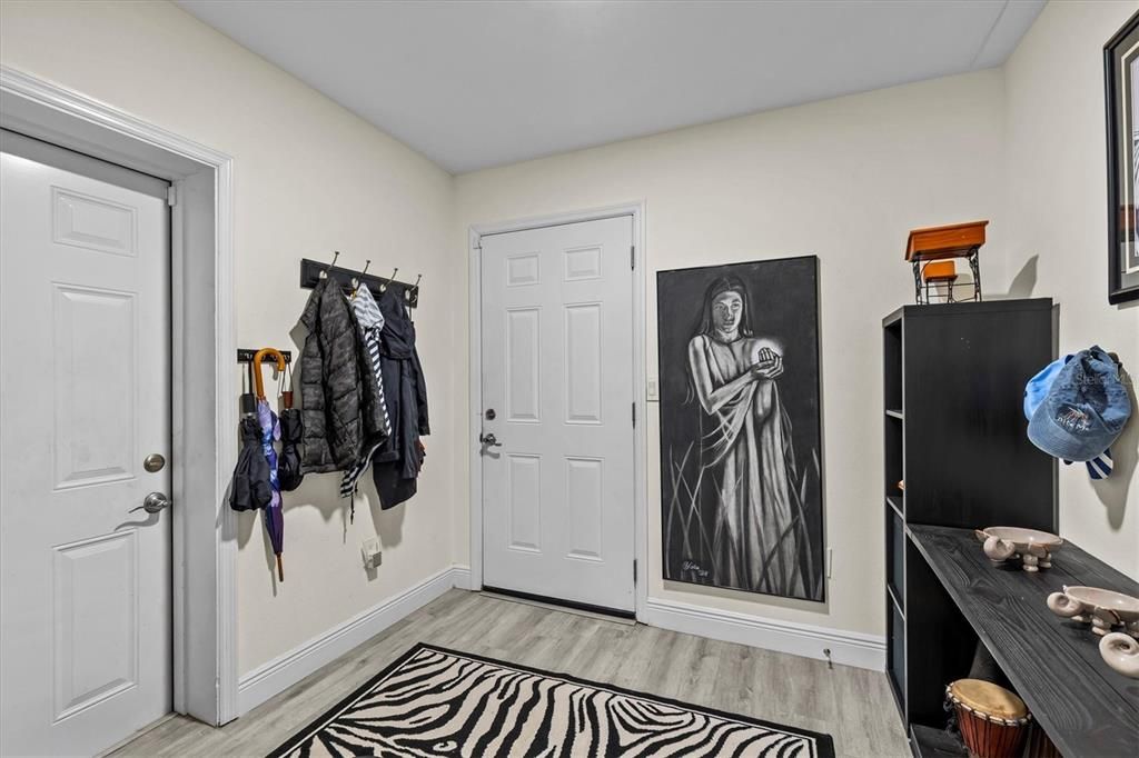 Active With Contract: $1,250,000 (4 beds, 2 baths, 2850 Square Feet)