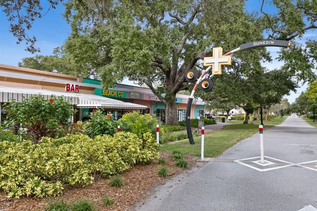 Active With Contract: $1,250,000 (4 beds, 2 baths, 2850 Square Feet)