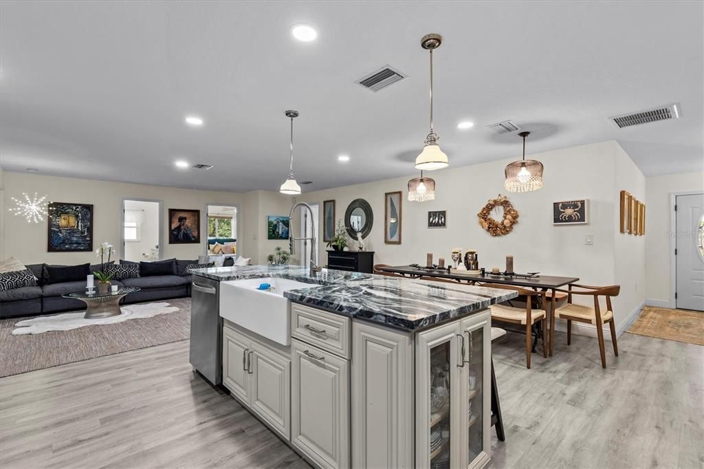 Active With Contract: $1,250,000 (4 beds, 2 baths, 2850 Square Feet)