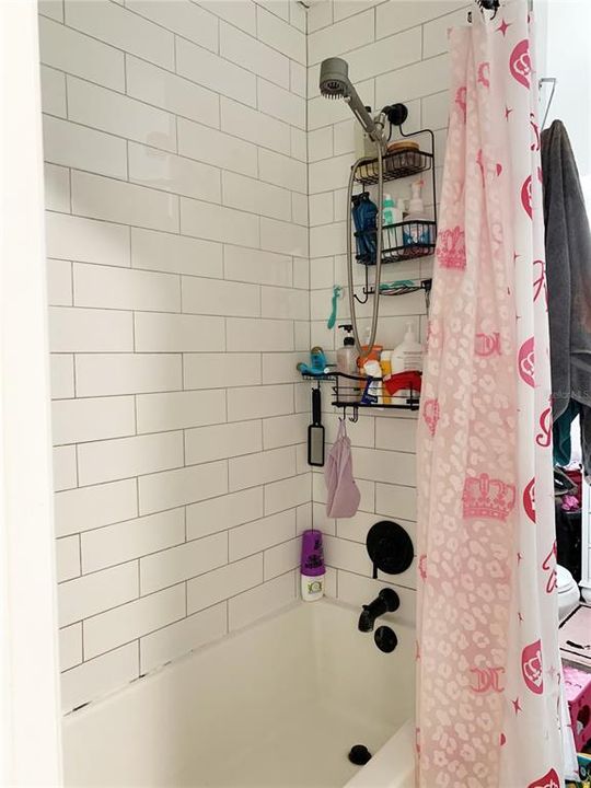 待售: $399,000 (2 贝兹, 2 浴室, 1290 平方英尺)