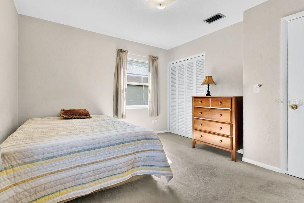 En Venta: $290,000 (4 camas, 2 baños, 1354 Pies cuadrados)