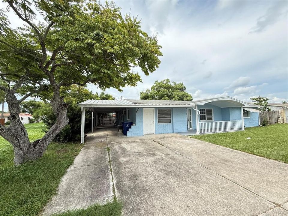 En Renta: $2,350 (3 camas, 2 baños, 1577 Pies cuadrados)