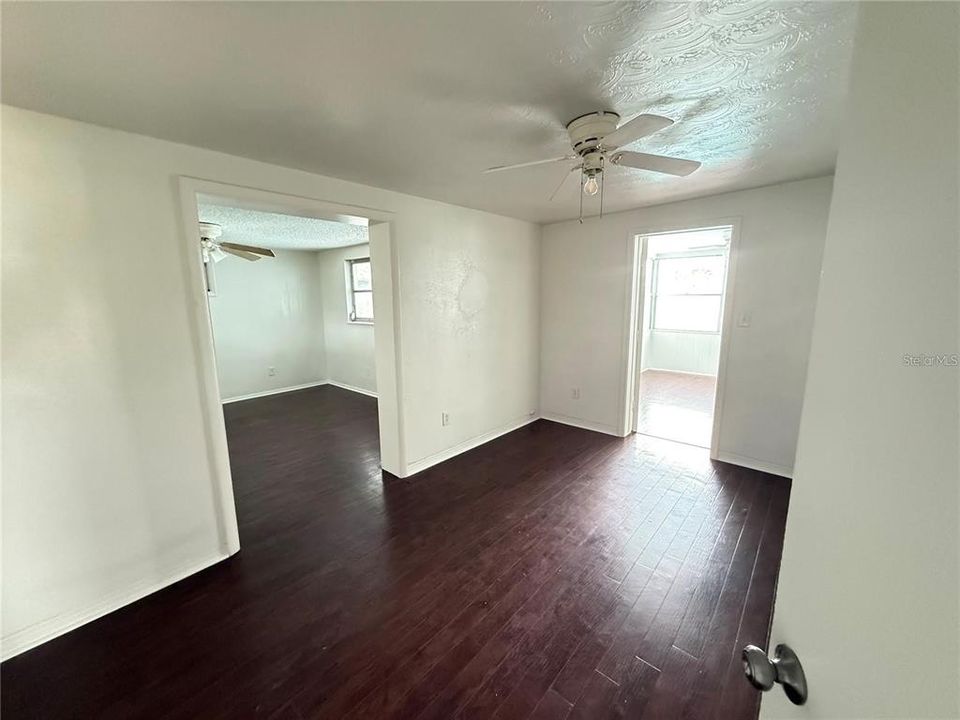 En Renta: $2,350 (3 camas, 2 baños, 1577 Pies cuadrados)