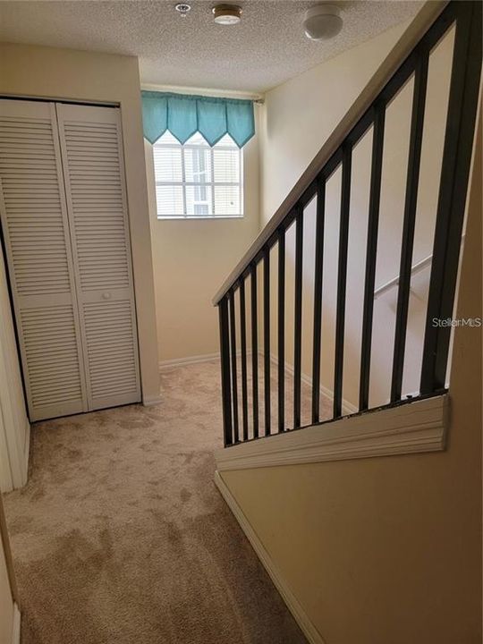 Active With Contract: $170,000 (1 beds, 1 baths, 1032 Square Feet)