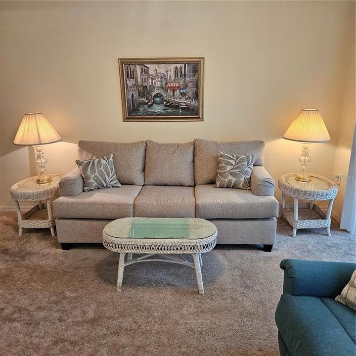 Active With Contract: $170,000 (1 beds, 1 baths, 1032 Square Feet)