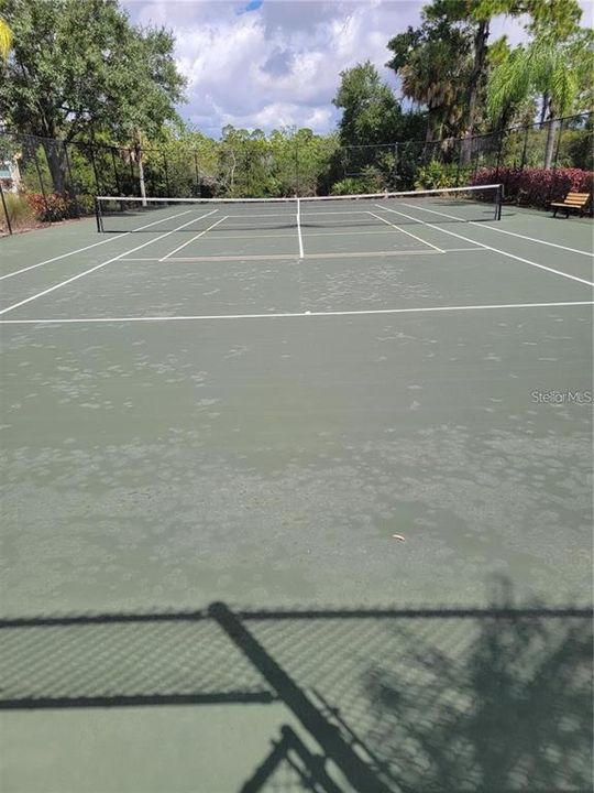 Active With Contract: $170,000 (1 beds, 1 baths, 1032 Square Feet)