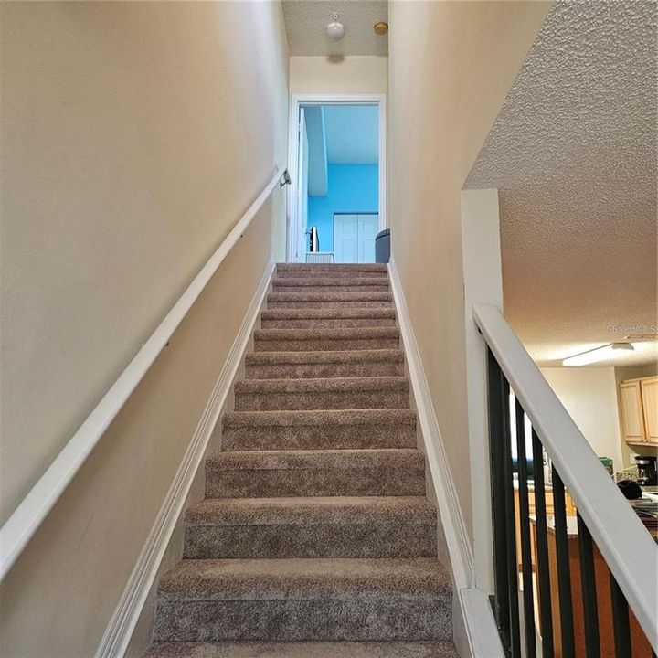 Active With Contract: $170,000 (1 beds, 1 baths, 1032 Square Feet)