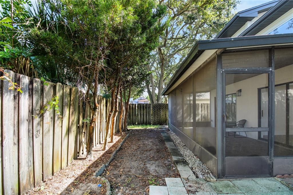 For Sale: $499,000 (4 beds, 3 baths, 1757 Square Feet)