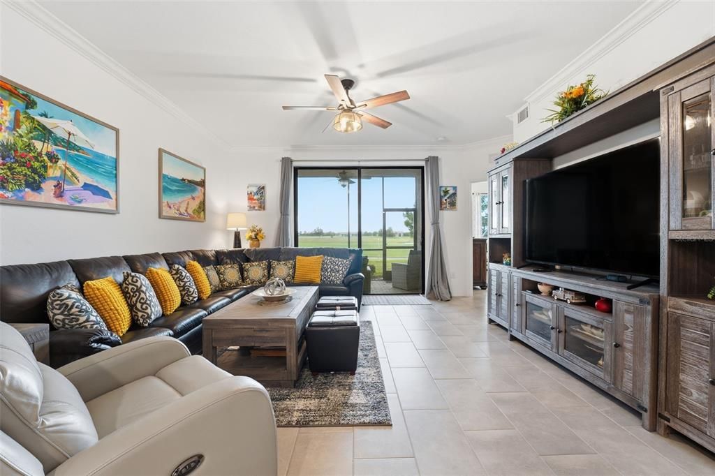 На продажу: $459,000 (2 спален, 2 ванн, 1462 Квадратных фут)