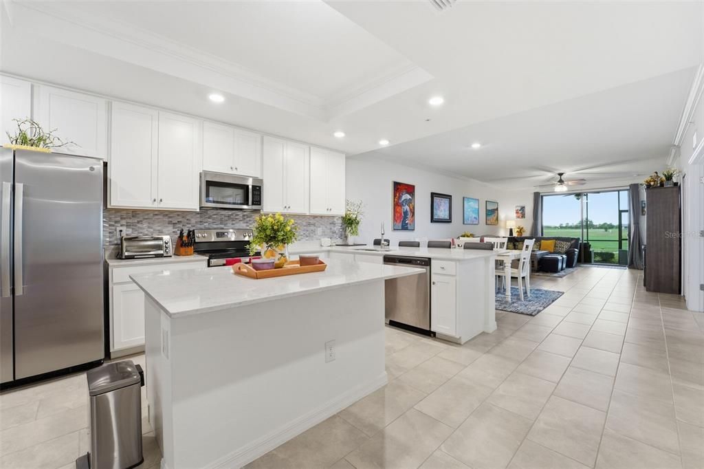 На продажу: $459,000 (2 спален, 2 ванн, 1462 Квадратных фут)