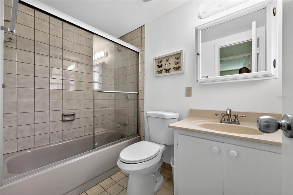 For Sale: $675,000 (4 beds, 2 baths, 2121 Square Feet)