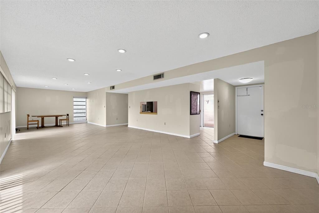 For Sale: $675,000 (4 beds, 2 baths, 2121 Square Feet)