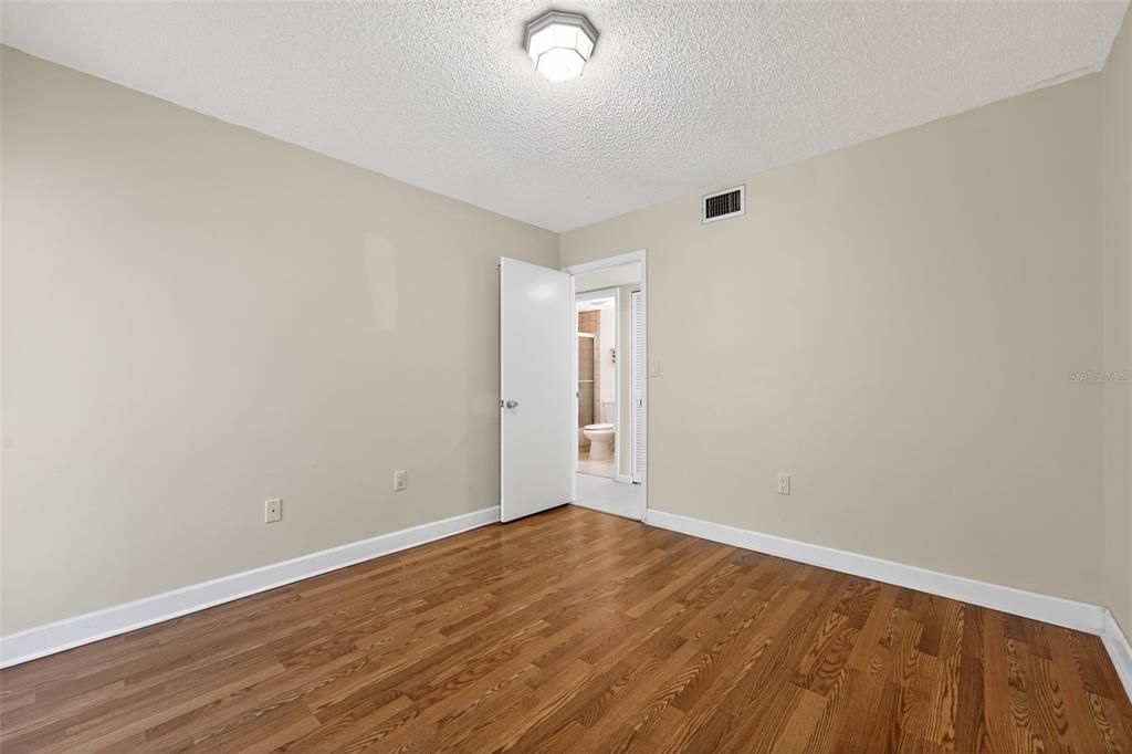 For Sale: $675,000 (4 beds, 2 baths, 2121 Square Feet)