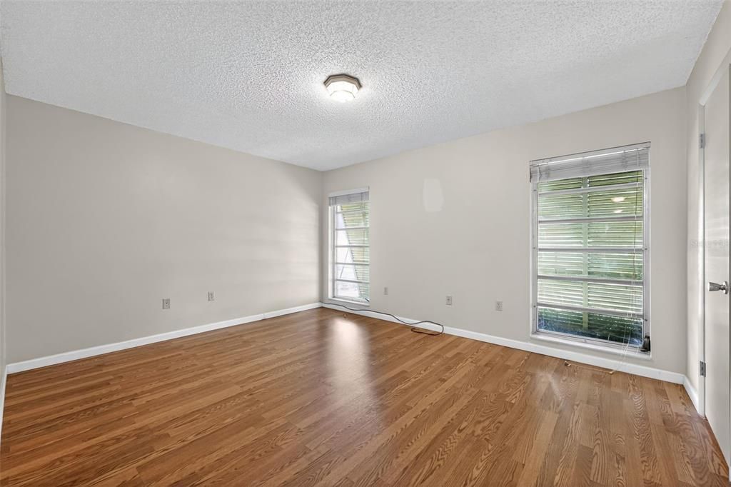 For Sale: $675,000 (4 beds, 2 baths, 2121 Square Feet)