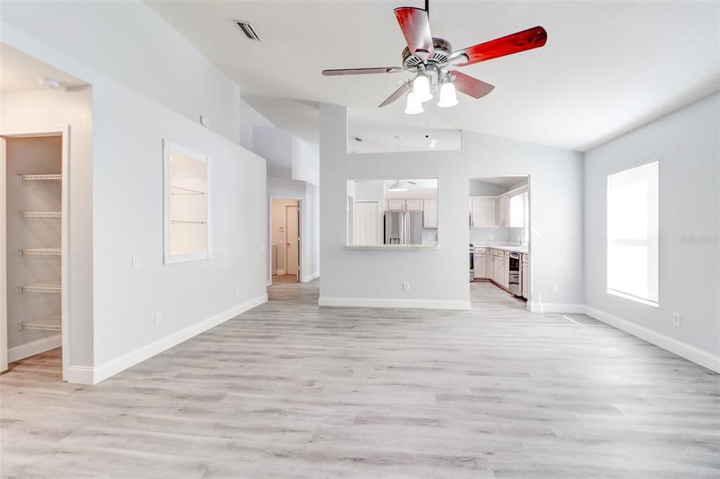 En Renta: $2,400 (3 camas, 2 baños, 1835 Pies cuadrados)