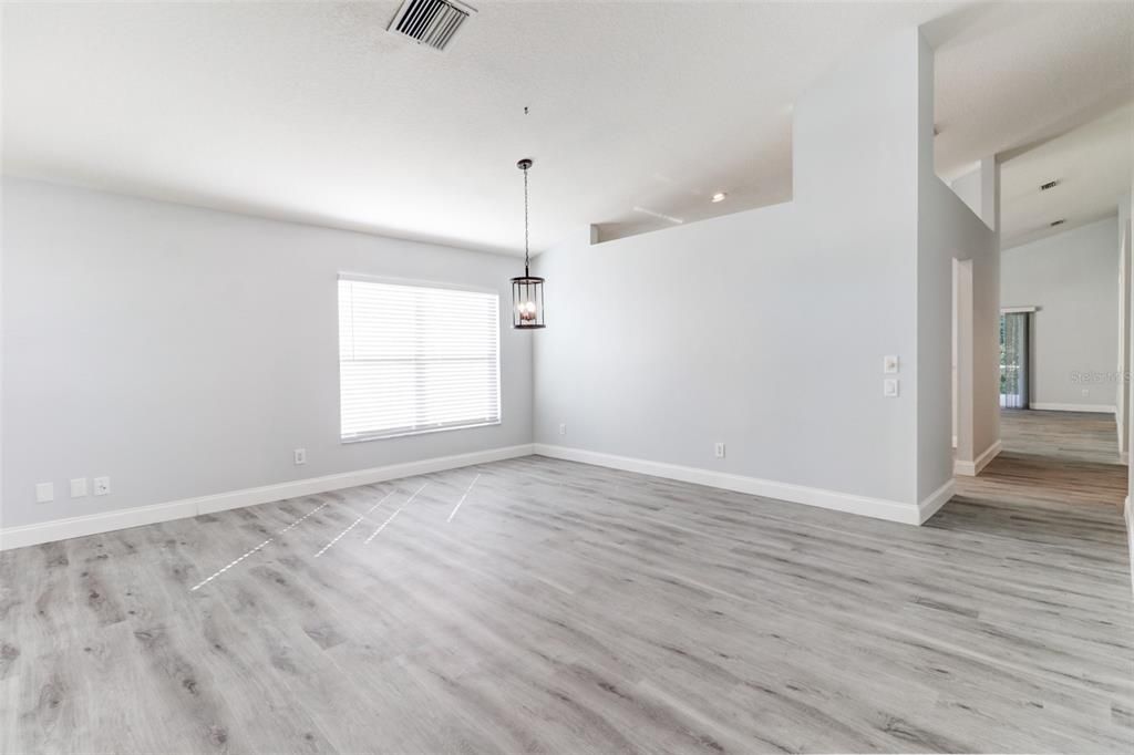 En Renta: $2,400 (3 camas, 2 baños, 1835 Pies cuadrados)